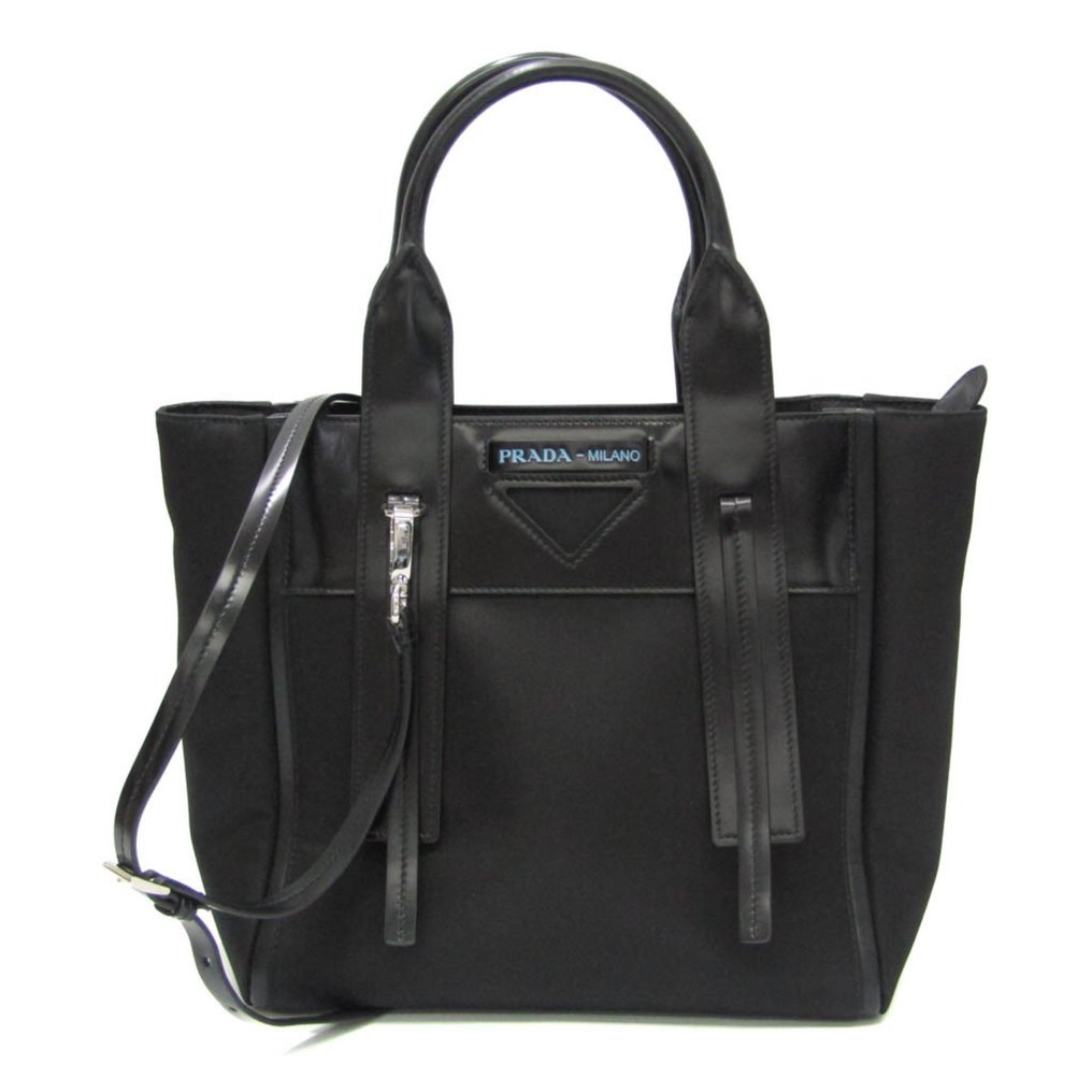Prada handtas store