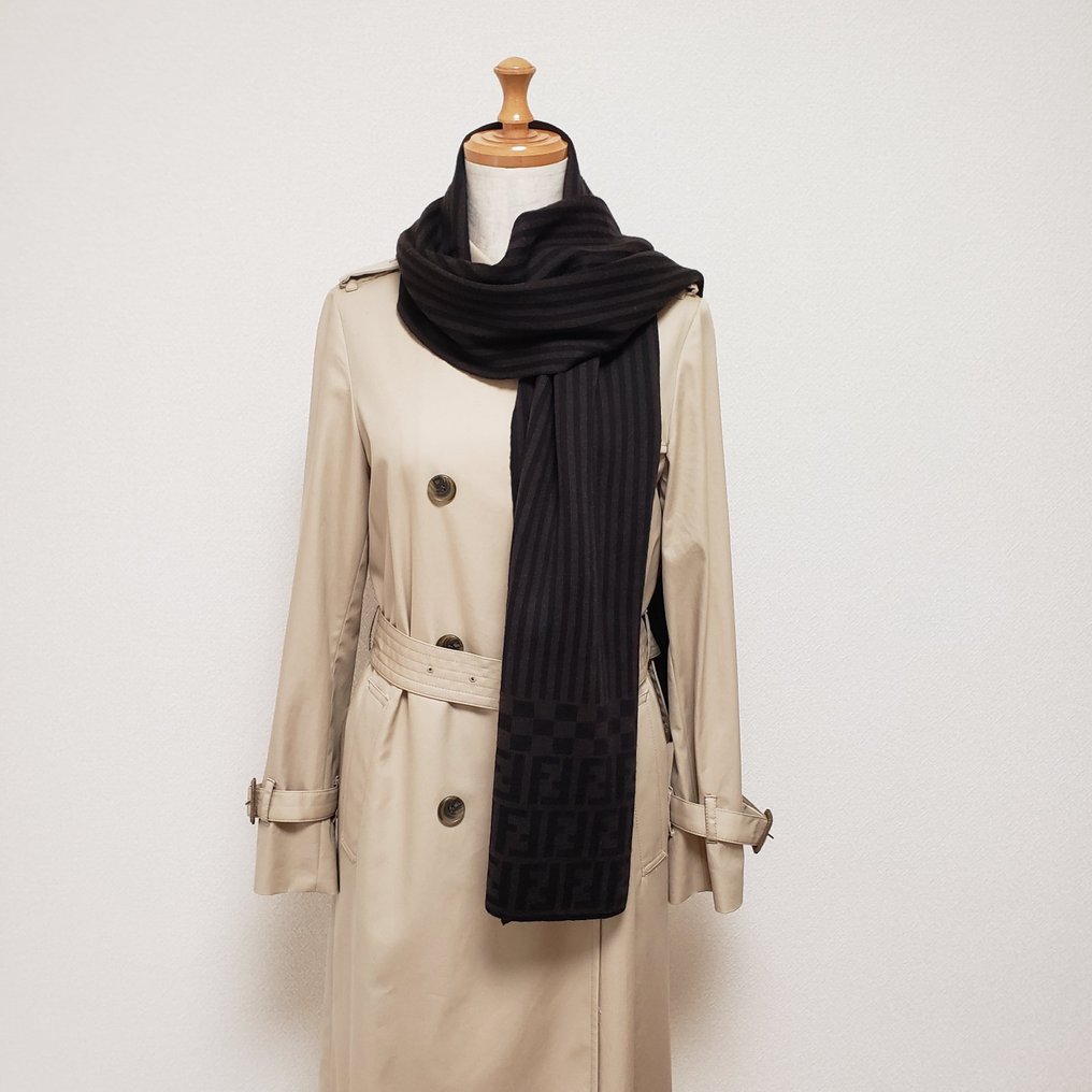 Fendi ff top scarf