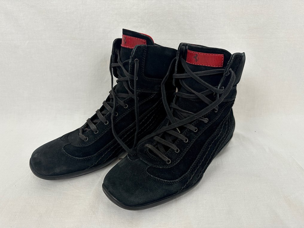 Boots Ferrari Tod s for Ferrari Black Suede Driving Shoes