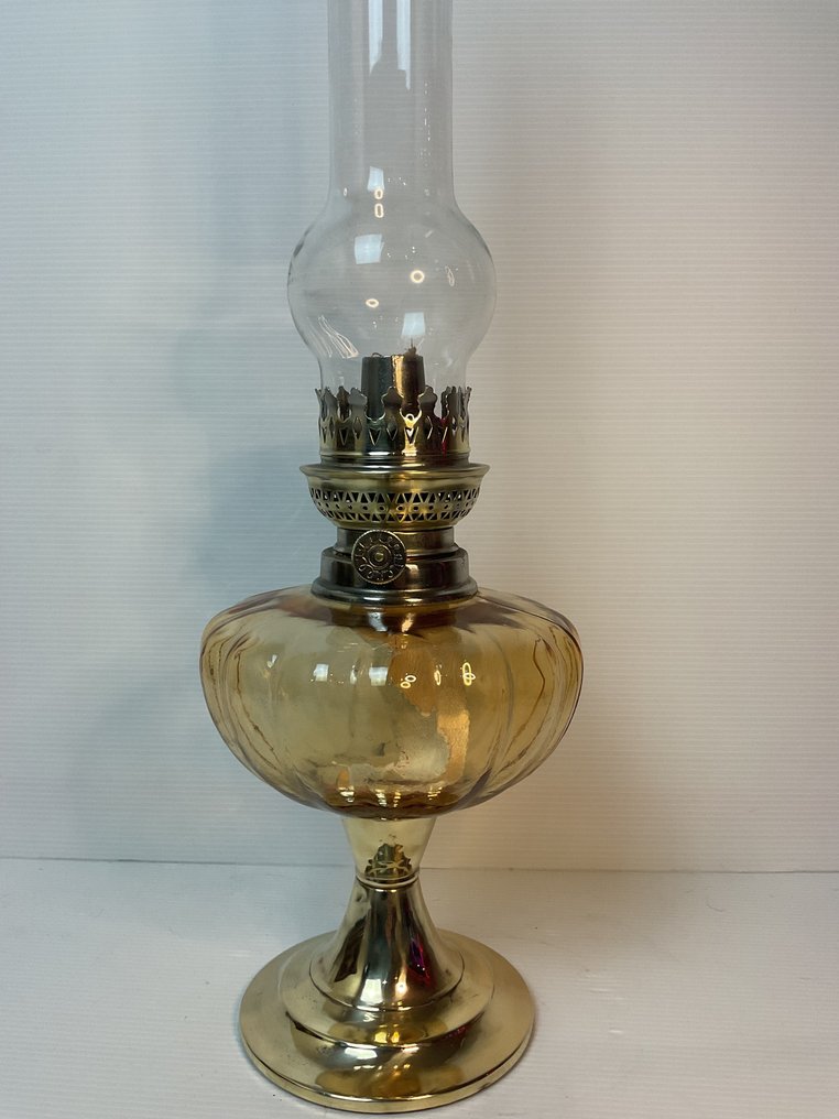 Lampe a clearance kerosene