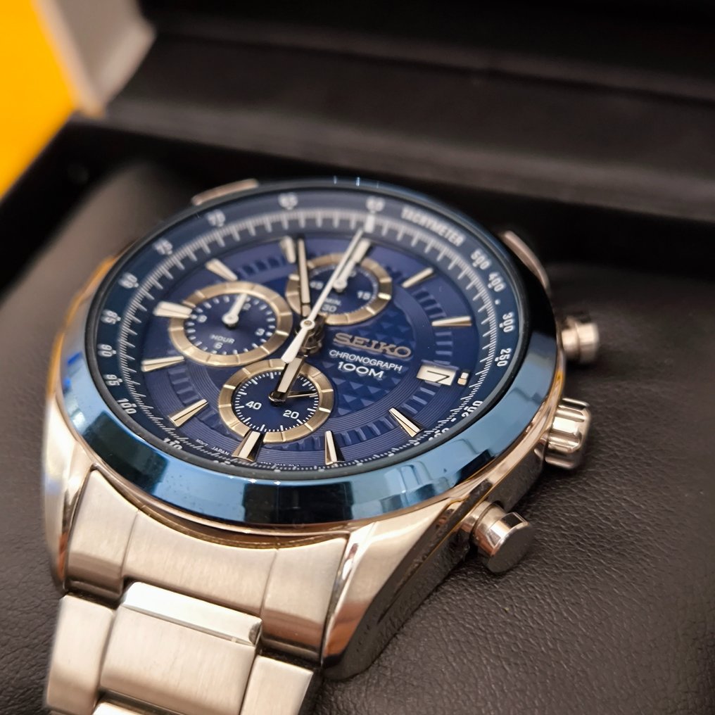 Seiko 8t67 price clearance