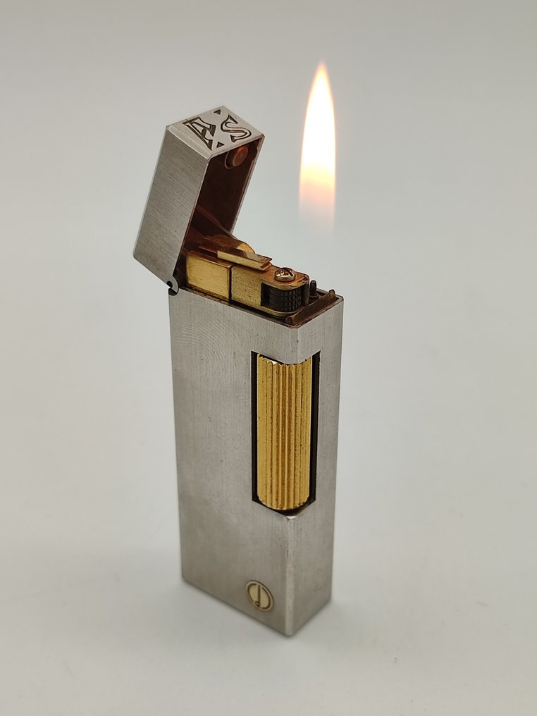 Dunhill Model Rollalite Gas beautiful lighter Lighter