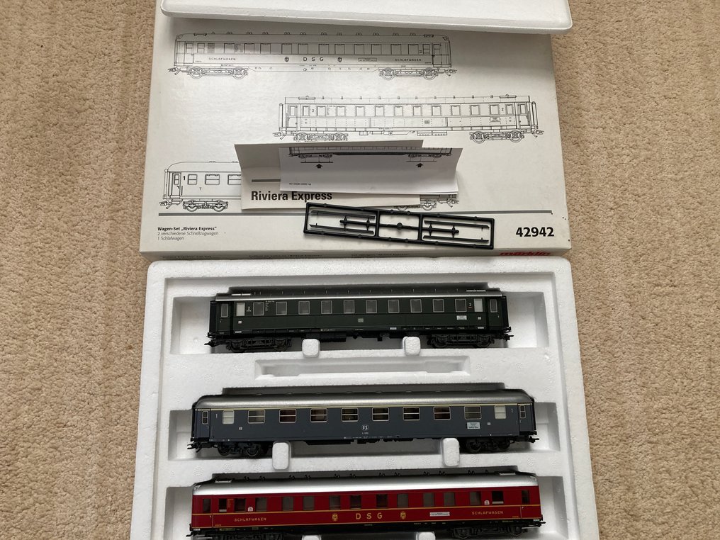Märklin H0 42942 Modellbahn Personenwagenset (3) Riviera Express
