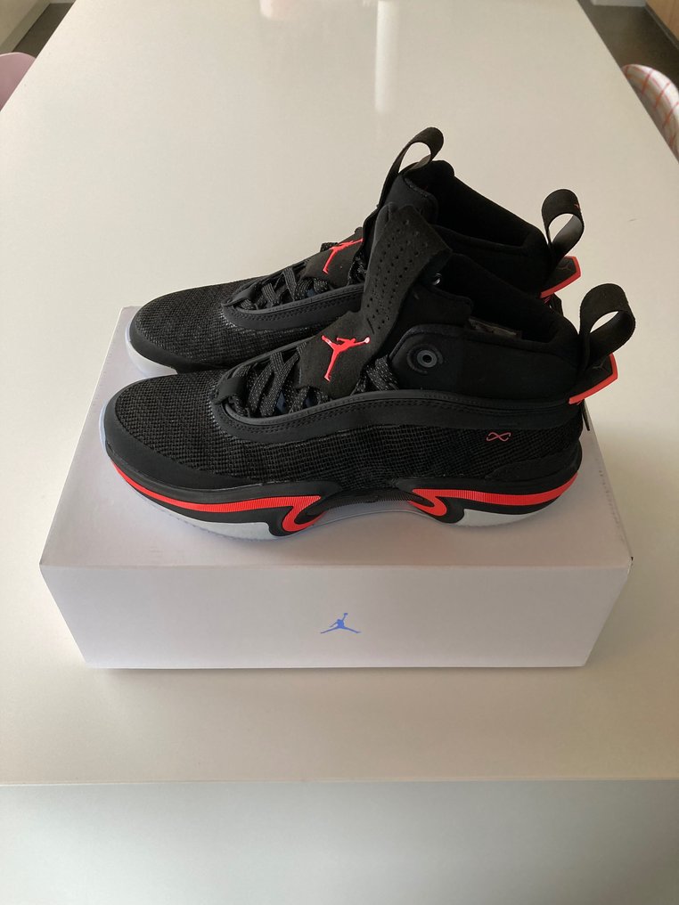 Shoe size eu 42.5 to us hot sale