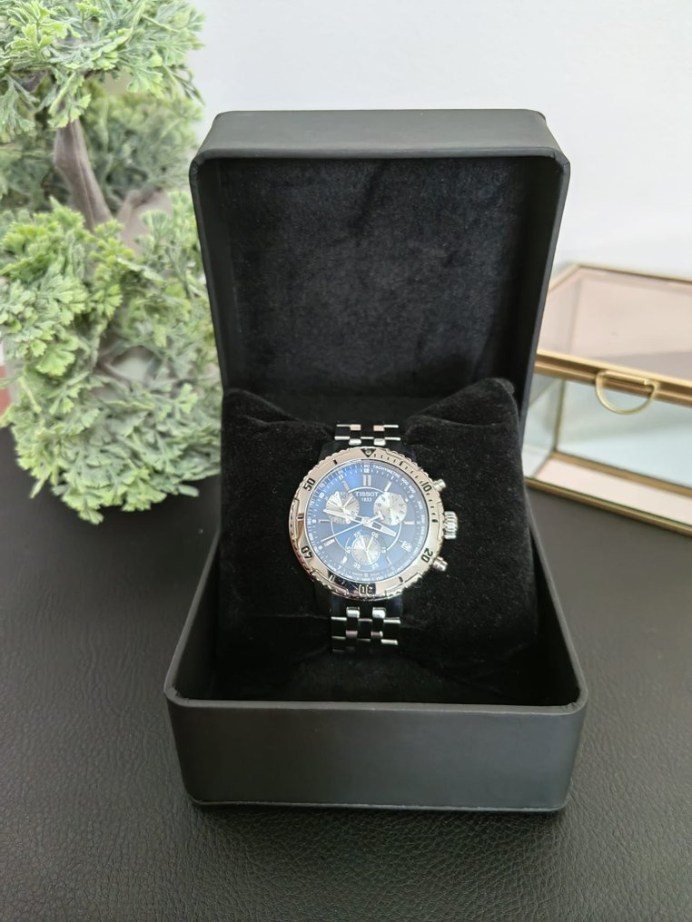 Tissot PRS 200 Itm. CWG 30 No reserve price T067.417 Men