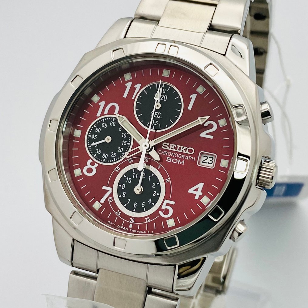 Seiko No reserve price Men Chronograph Red Dial 50m. Date
