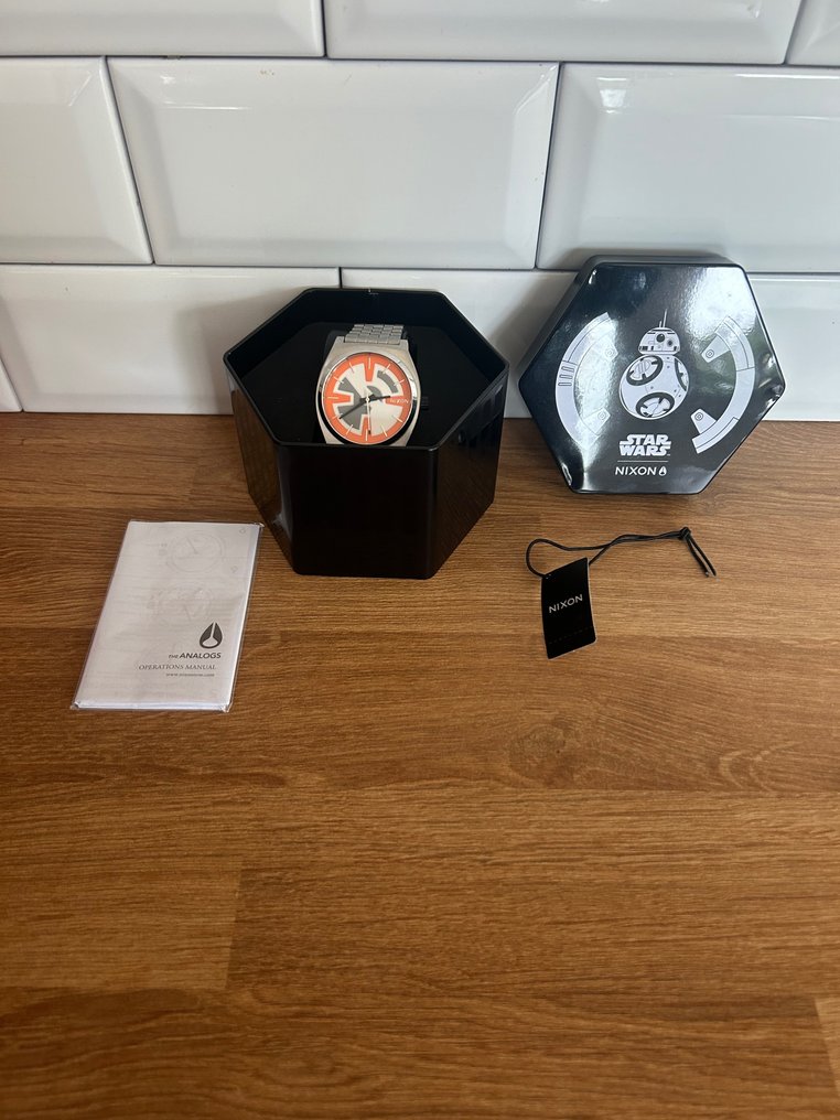 Nixon bb8 watch online