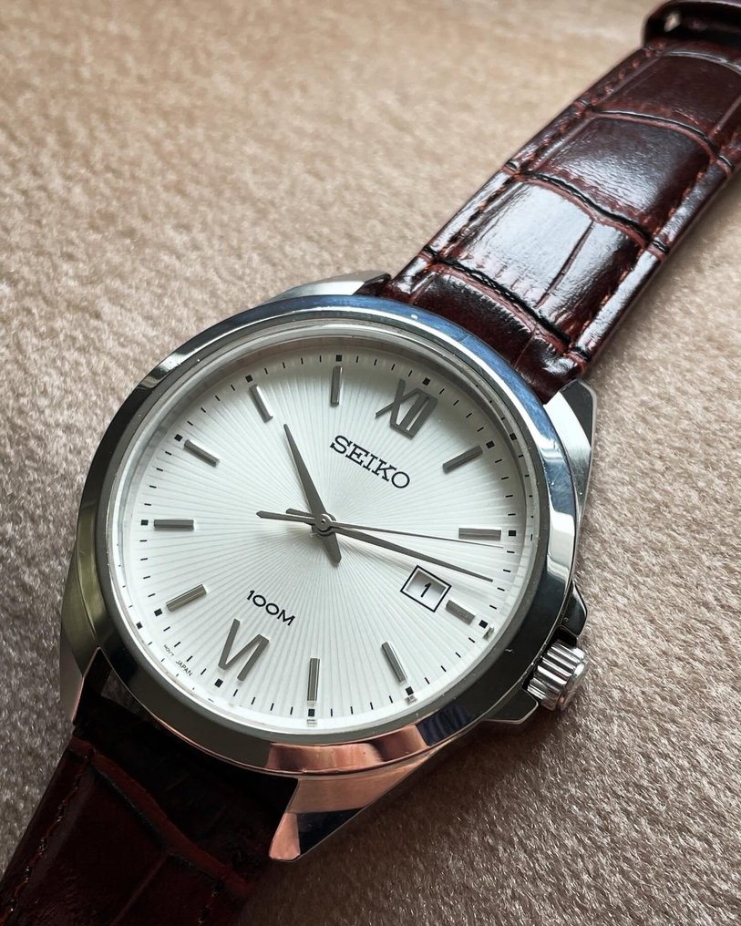 Seiko Seiko Classic Men s No reserve price 6N42 00H0 Men