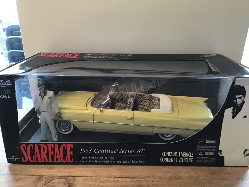 Jada Toys 1 18 1 Model sports car 1963 Cadillac Series 62