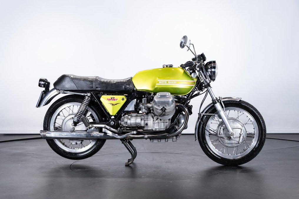 Moto guzzi online v7 cc
