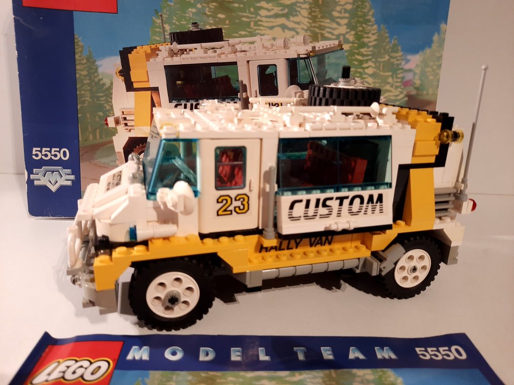 Lego top rally van