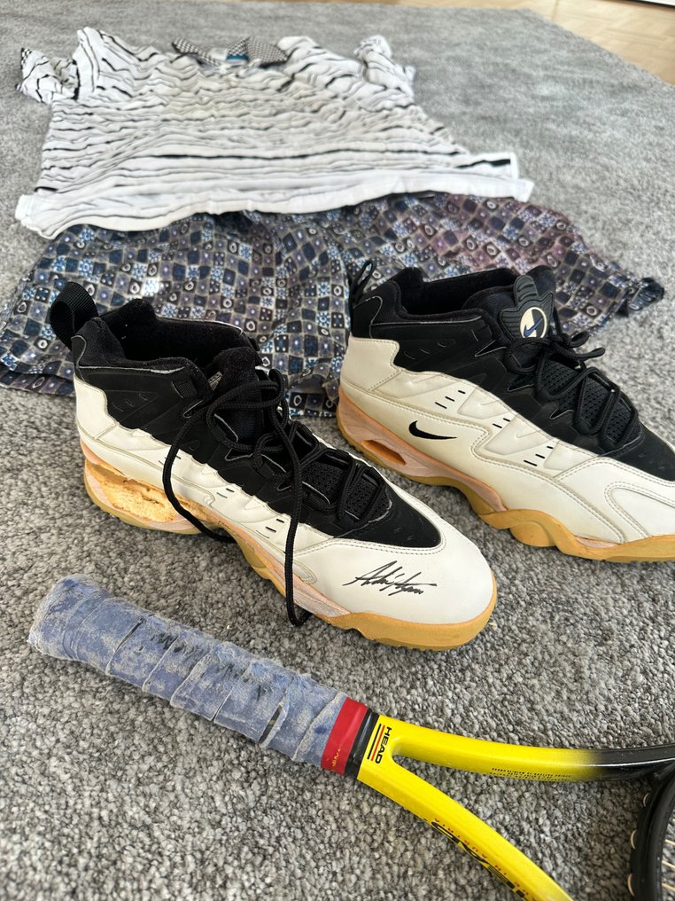 Andre agassi hotsell sneakers 1995