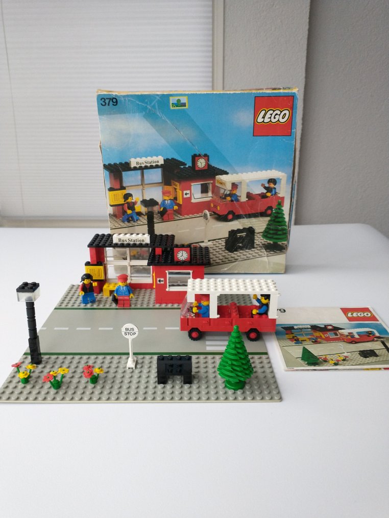 Lego hotsell classic bus