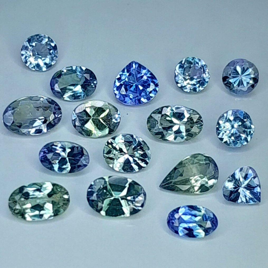 Blue green tanzanite store