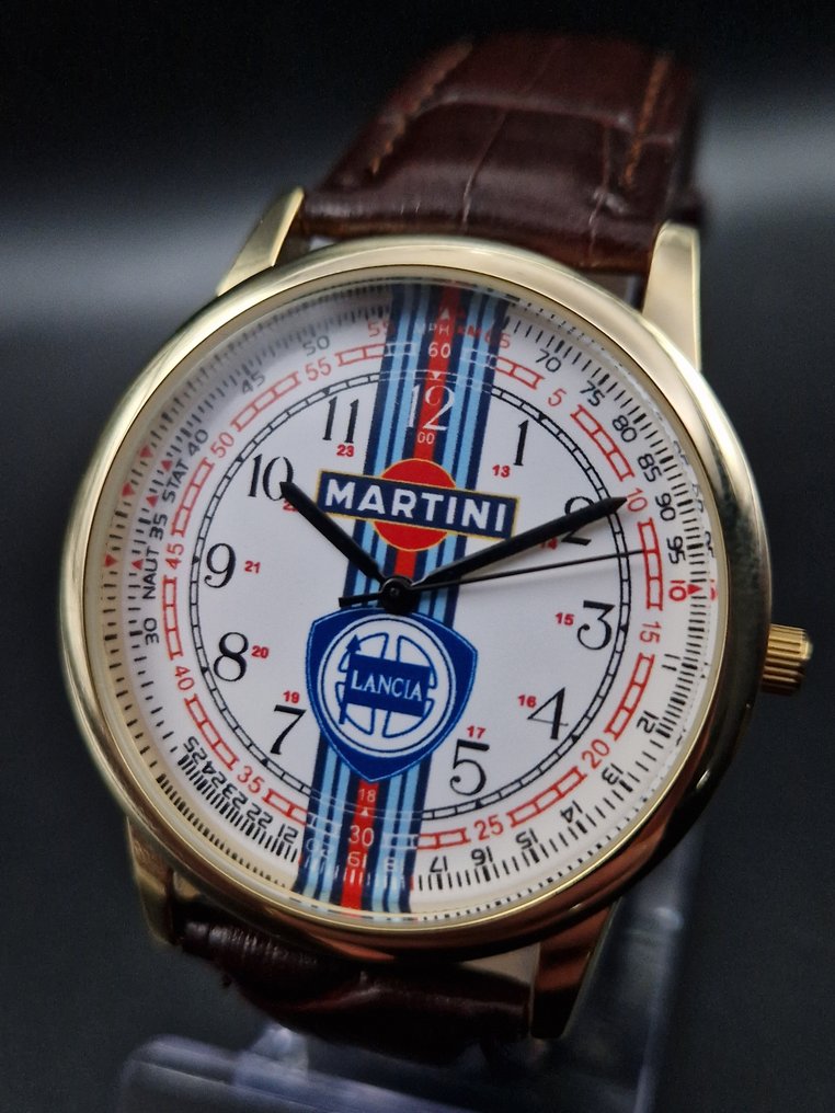 Lancia horloge online