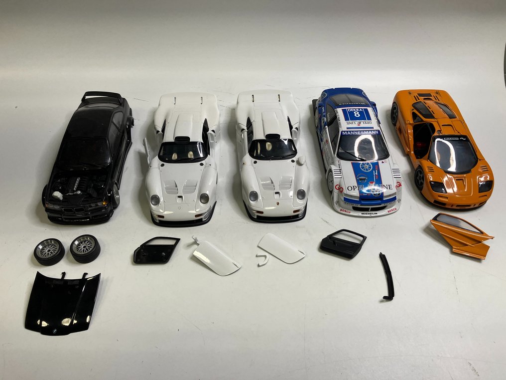 UT Models 1:18 - 5 - Modellauto - BMW M3 E36 GTR, McLaren F1, Opel Calibra,  Porsche 911 GT1 - (weitere Informationen siehe Text/Fotos) - Catawiki