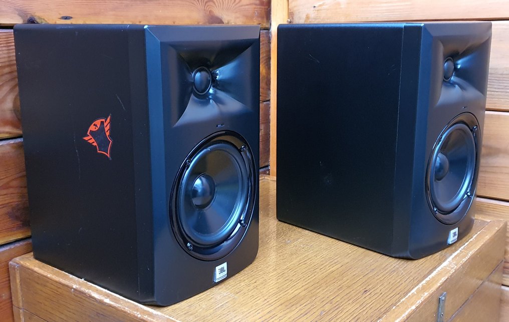 Jbl 3 series sales linear spatial reference