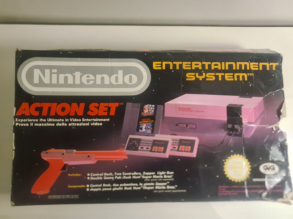 Nintendo Very Rare Nintendo ACTION SET 1985 Nes Boxed with UPPER