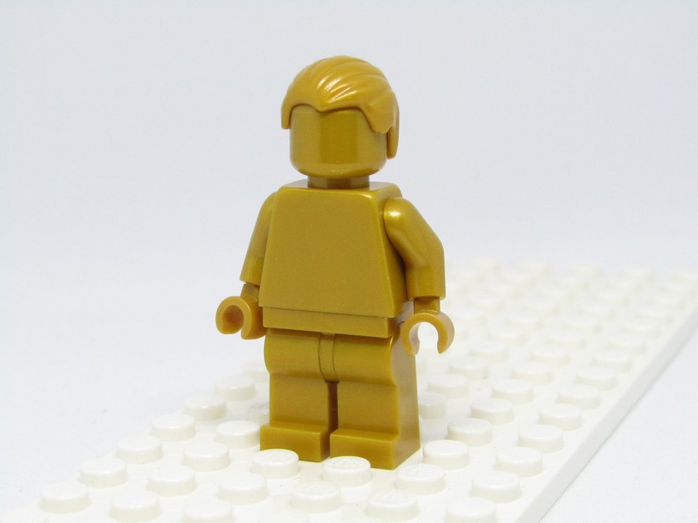 LEGO Star Wars prototype Jek 14 Admiral Yularen pearl gold