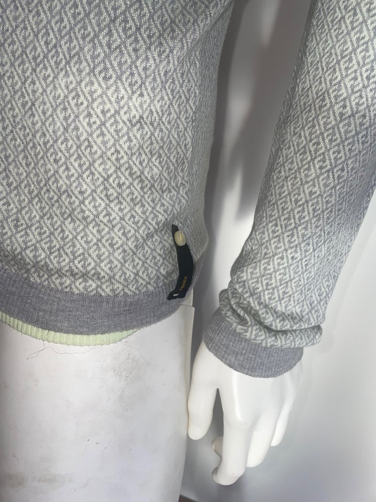 Fendi zip jumper shop