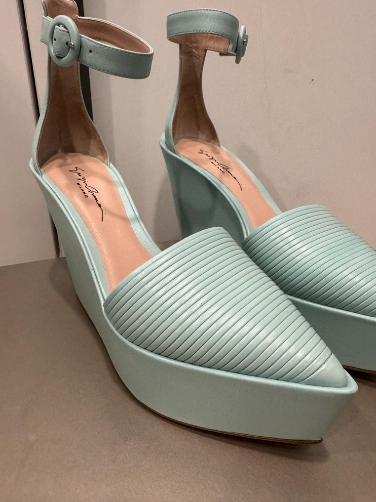 Giorgio Armani Wedge sandals Size Shoes EU 37.5 Catawiki