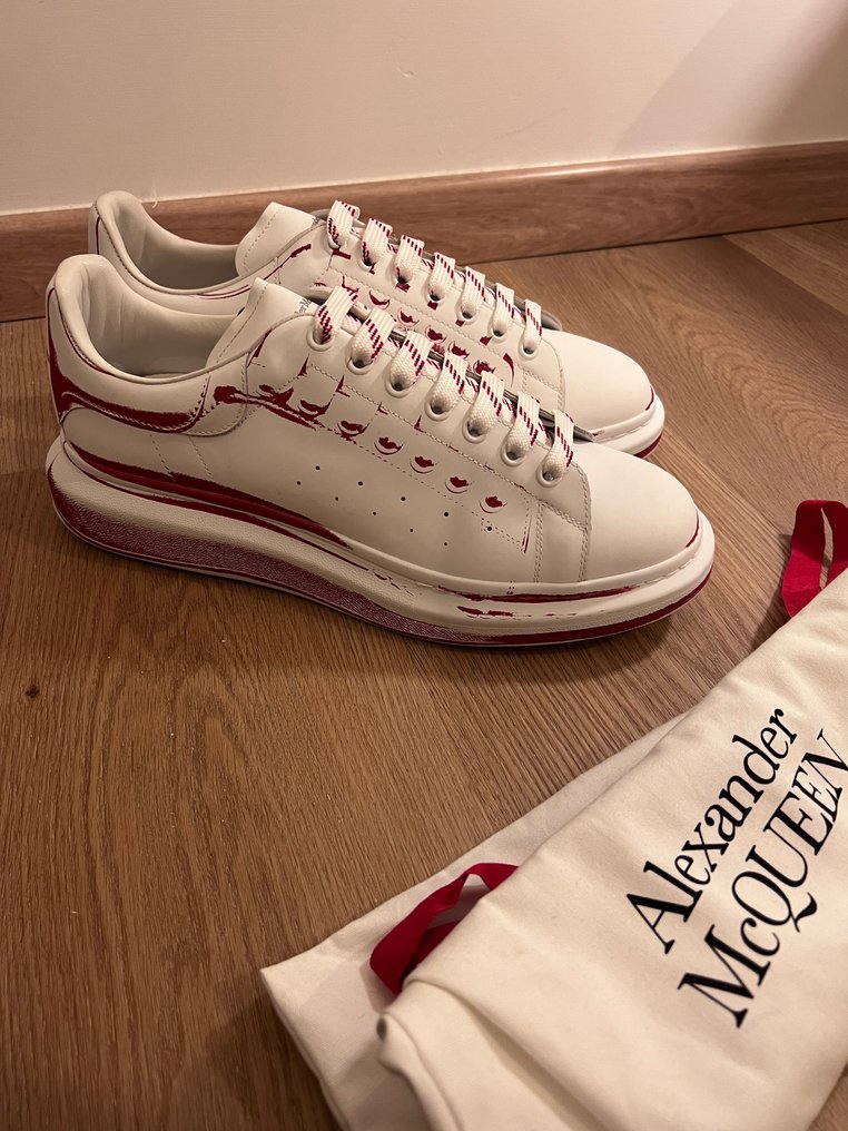 Taille alexander hotsell mcqueen basket