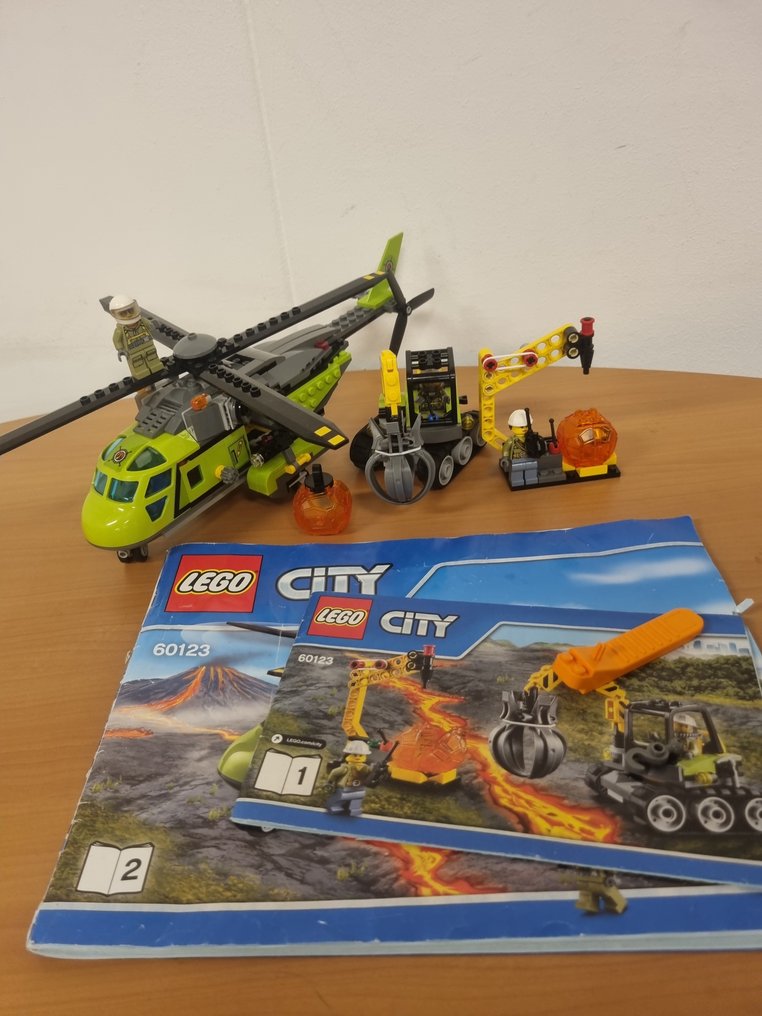 Lego city clearance volcano supply helicopter