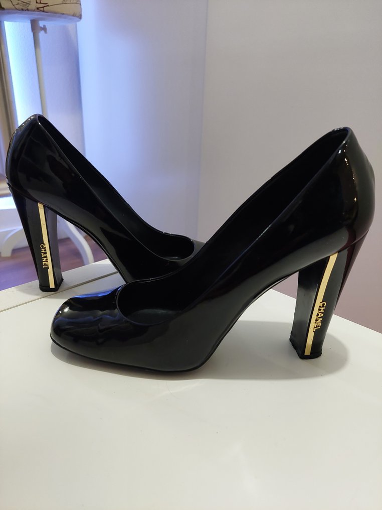 Chanel schoenen 2025 zwart