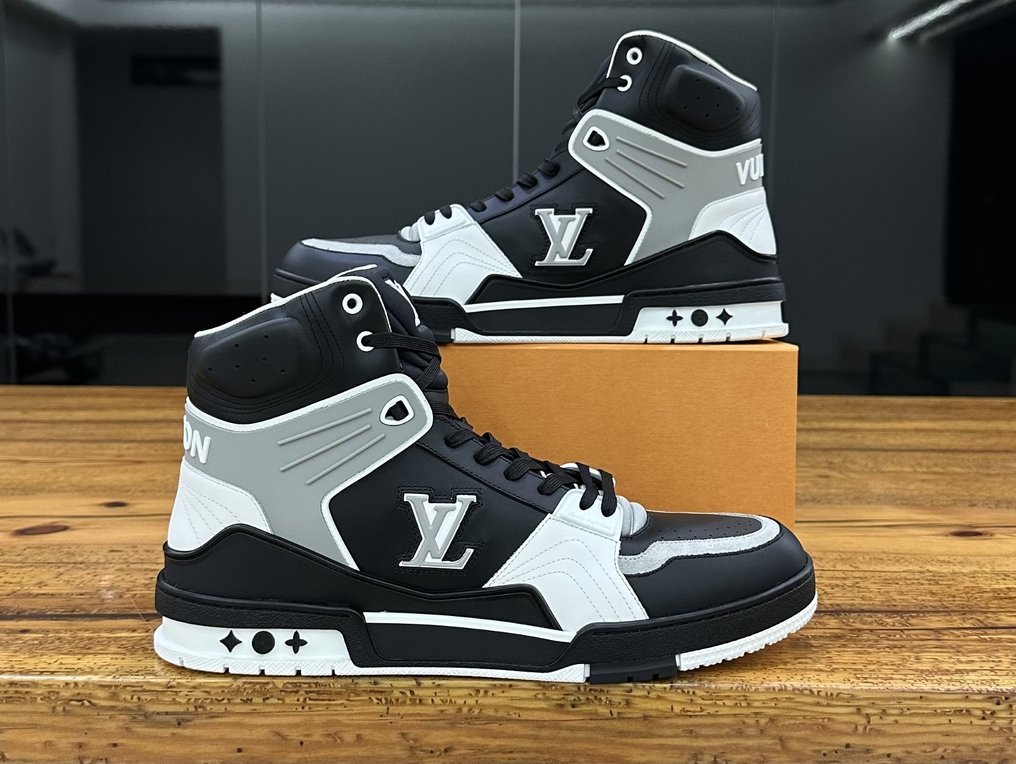 Louis Vuitton Sneakers Size Shoes FR 48 UK 13 Catawiki