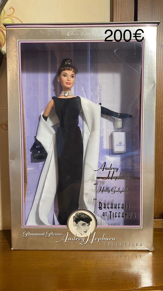 Audrey hepburn barbie sales breakfast at tiffany's
