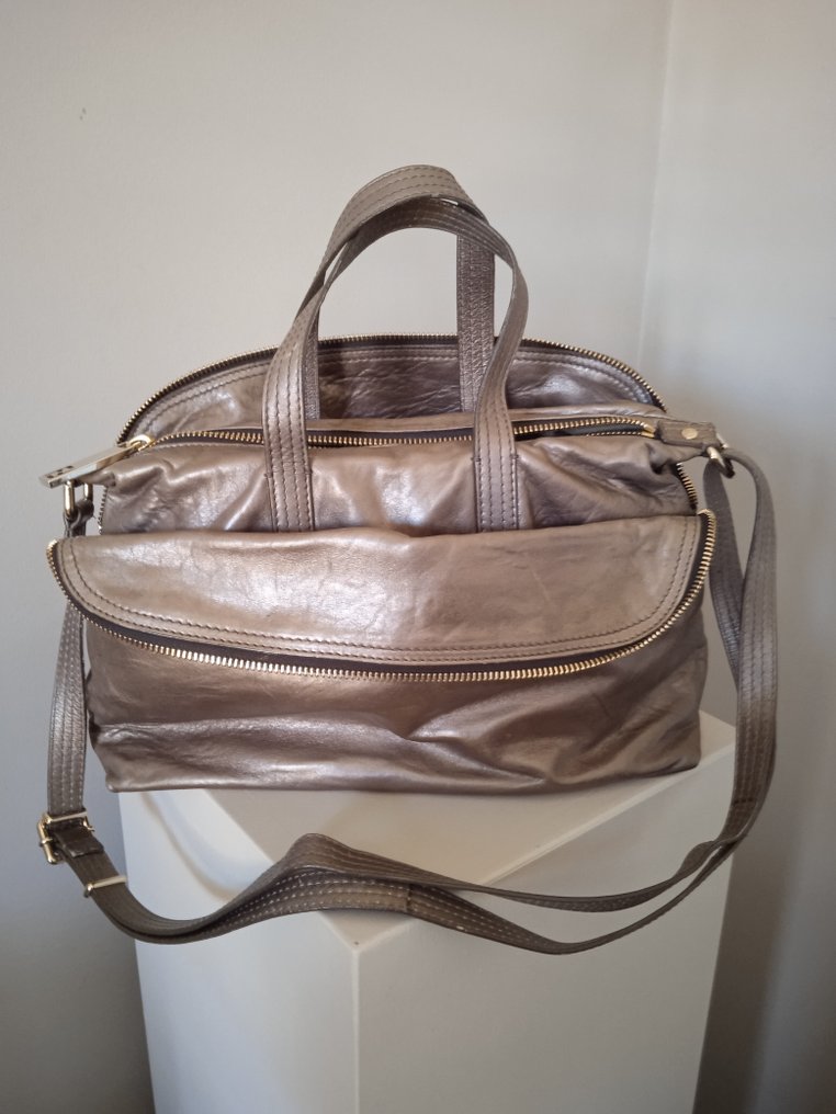 Fendi 2 way outlet bag