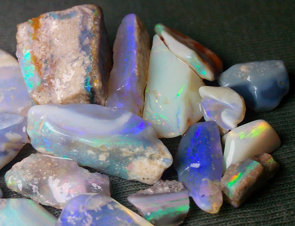 Mintabie opal rough for sale store