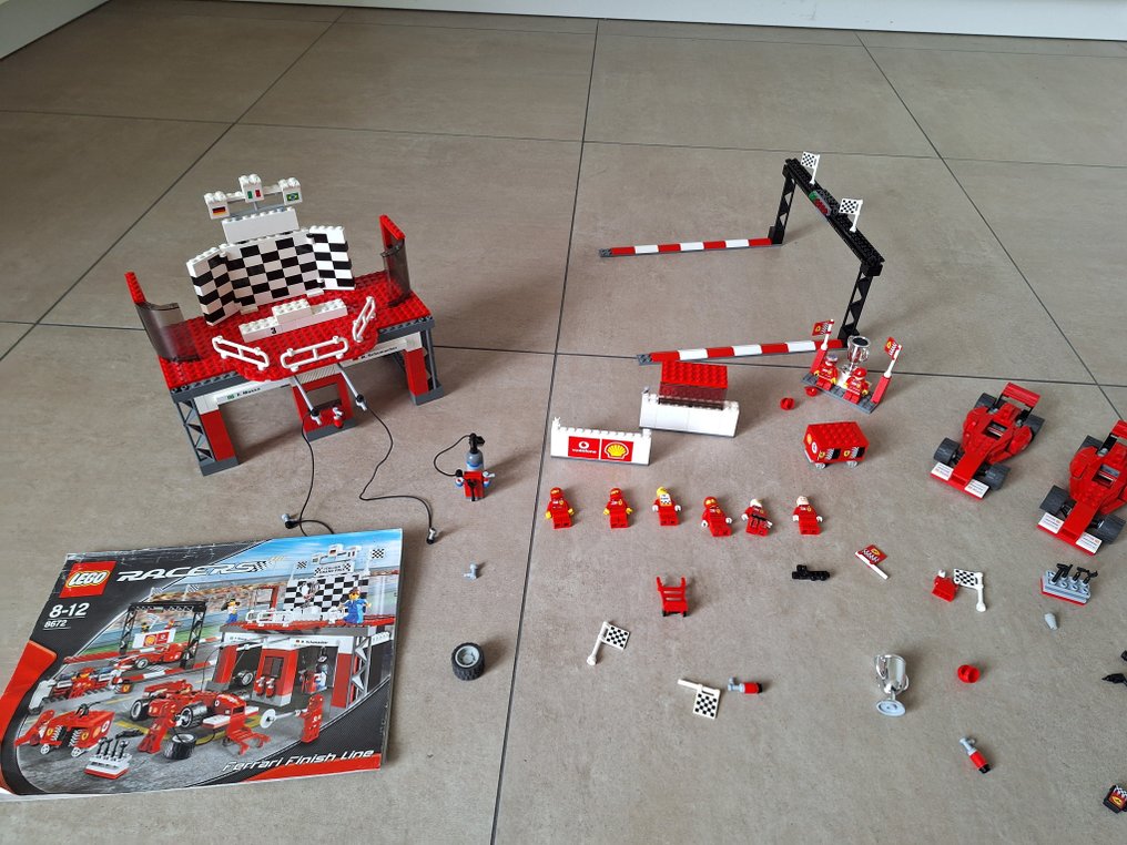 LEGO Racers 8672 Mixed Lot Ferrari Finish Line niet