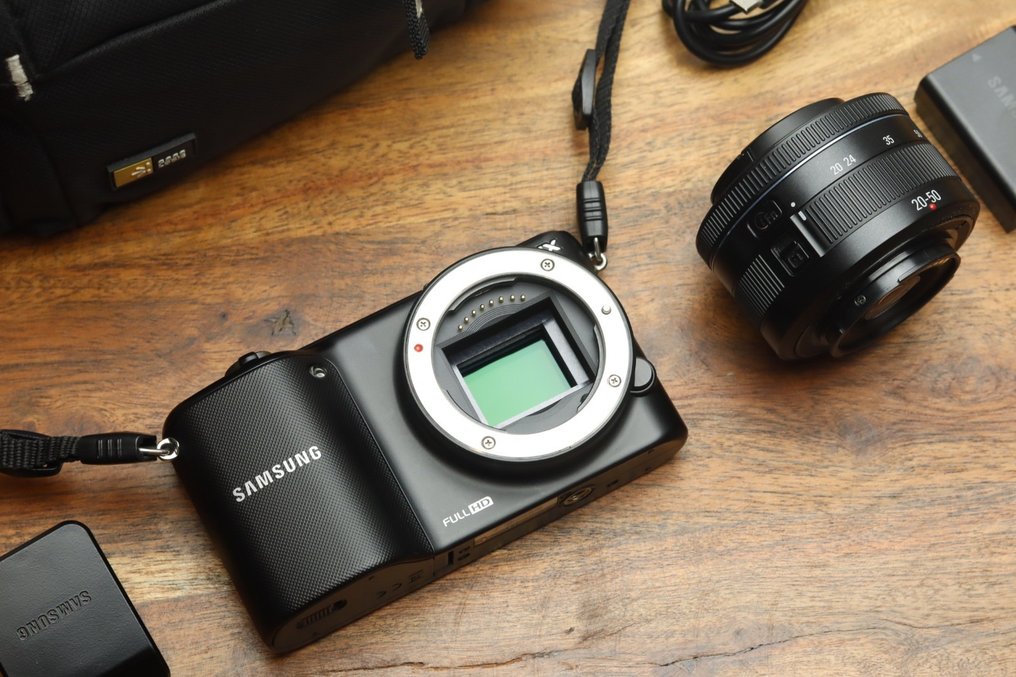 Samsung NX2000, 20.3MP, Wifi + NX 20-50 Fotocamera digitale - Catawiki