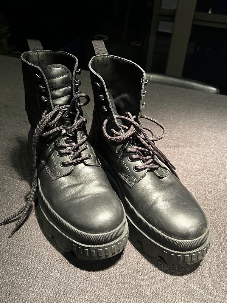 Moncler size 2 in outlet eu