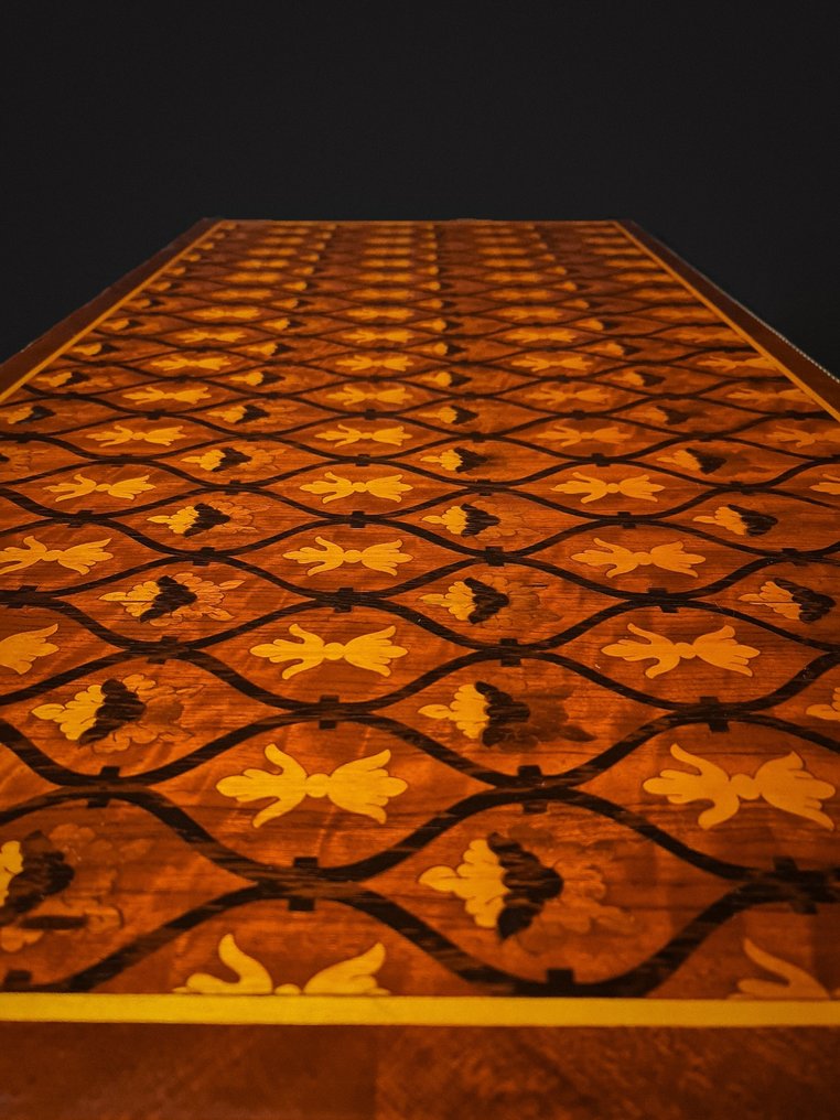 middentafel-hout-catawiki