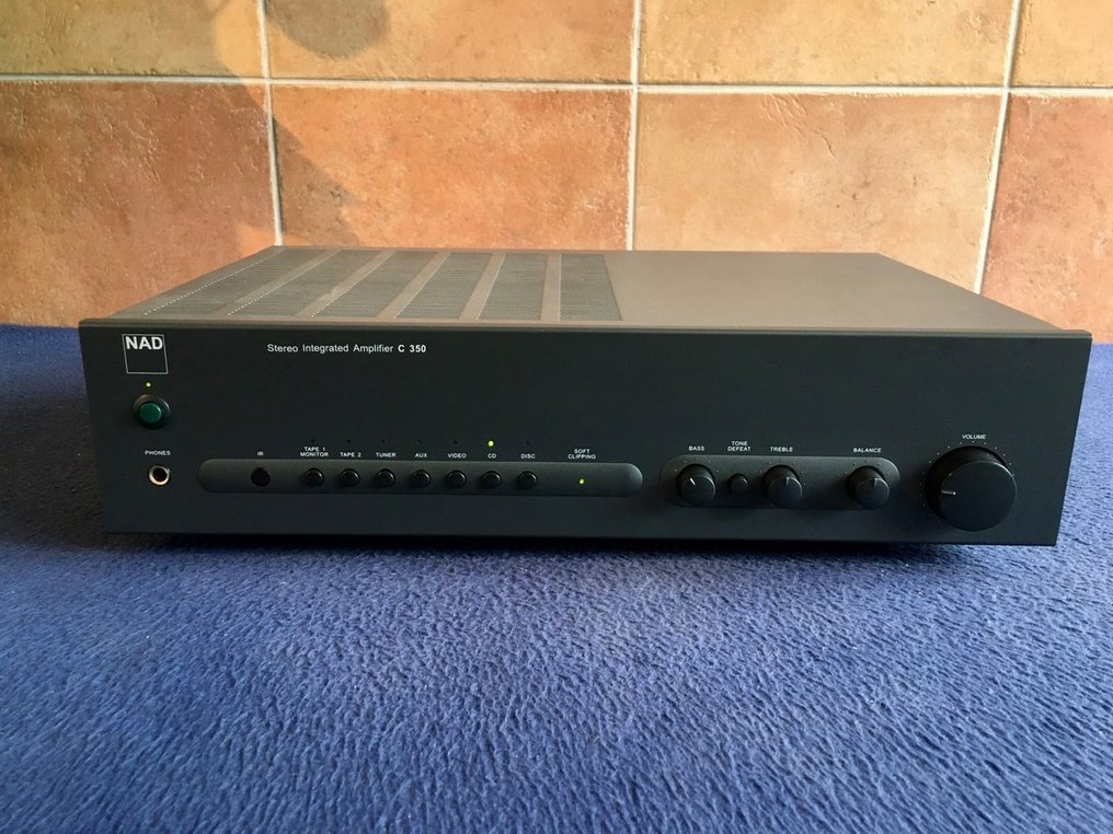 NAD - C-350 - Solid state integrated amplifier - Catawiki