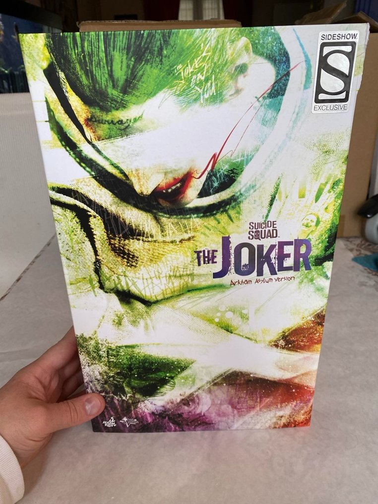 Hot toys suicide squad joker arkham asylum on sale