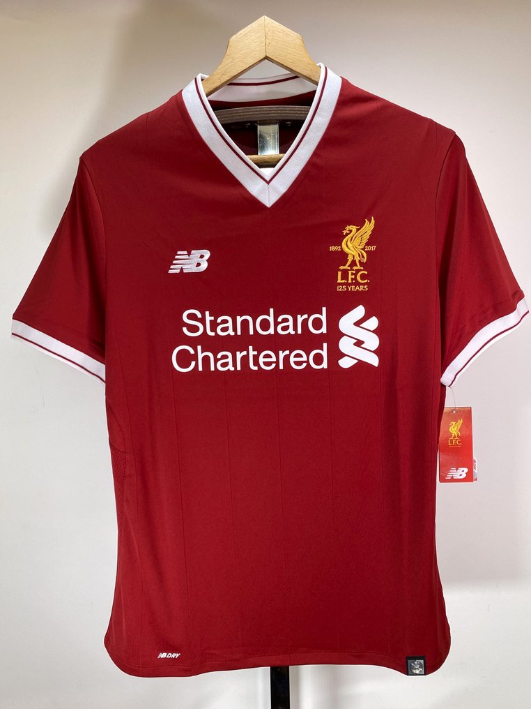 Jersey best sale liverpool 2017