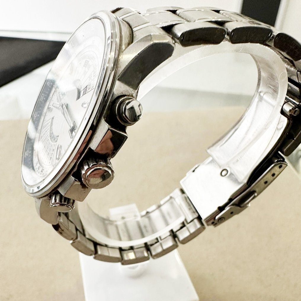Orient top oyster perpetual