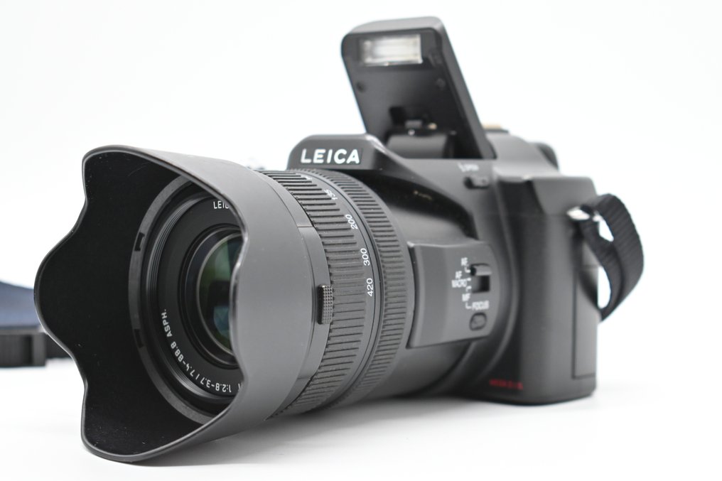 Leica VLux 1 Digital hybrid camera Catawiki