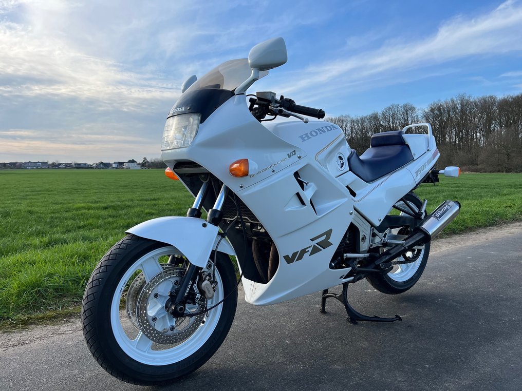 Honda 750 top vfr 1986