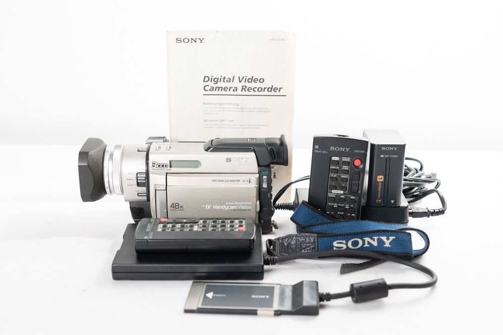 Sony DCRTRV 900E + accessories Video camera Catawiki