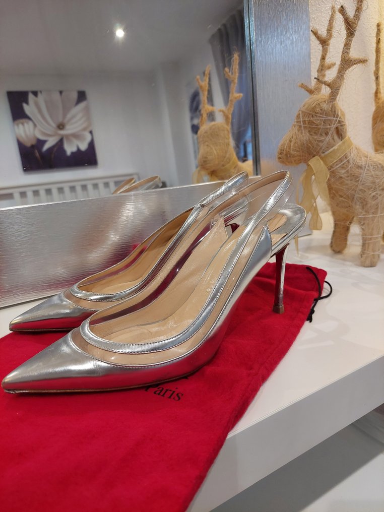 Christian louboutin deer shoes discount