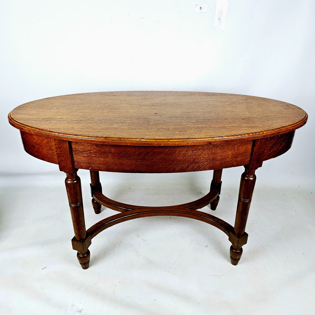Elegant Artdeco oval oak coffee table Approx. 1920 Salontafel Eik Catawiki