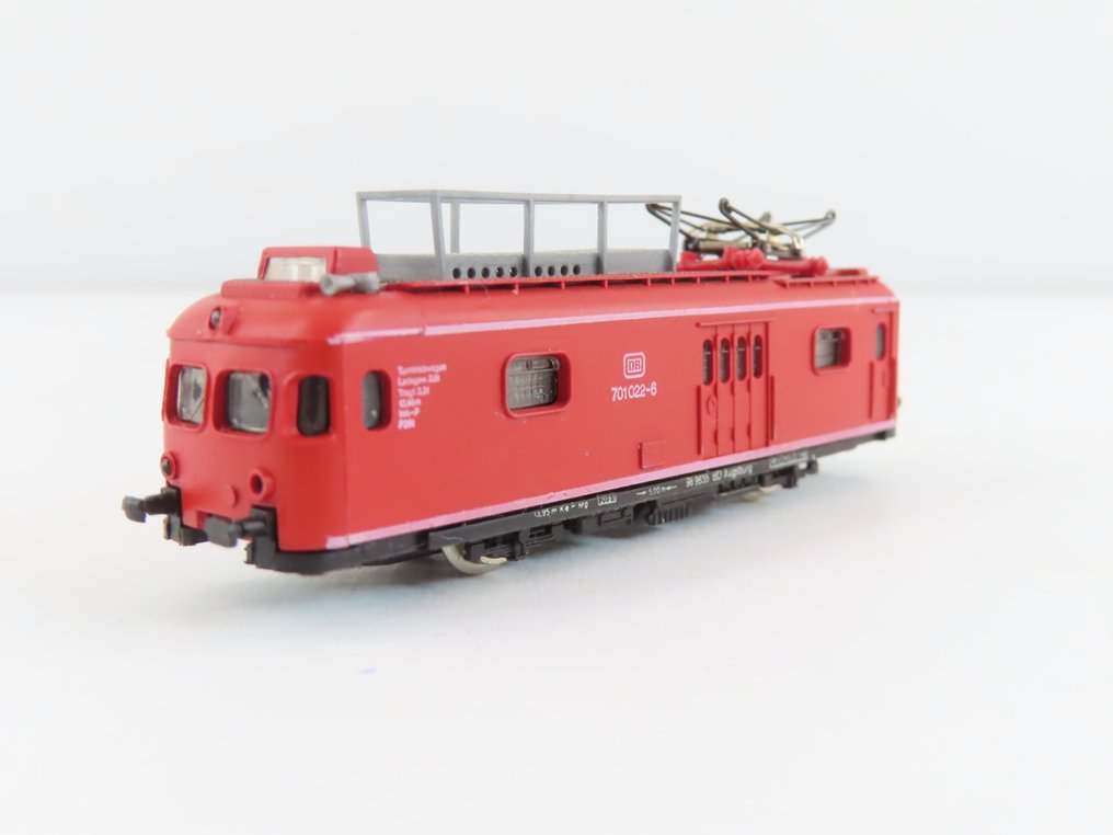 Arnold N 4645 Model train railcar 1 BR 701 Catenary