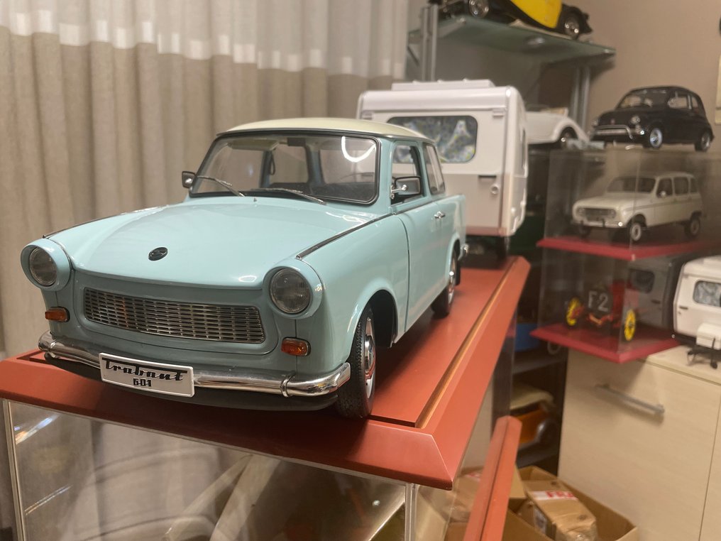 Hachette car models top