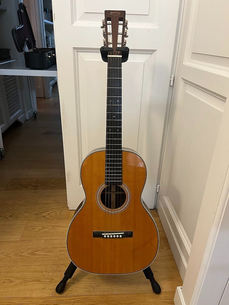Martin 0028VS Acoustic guitar United States of America
